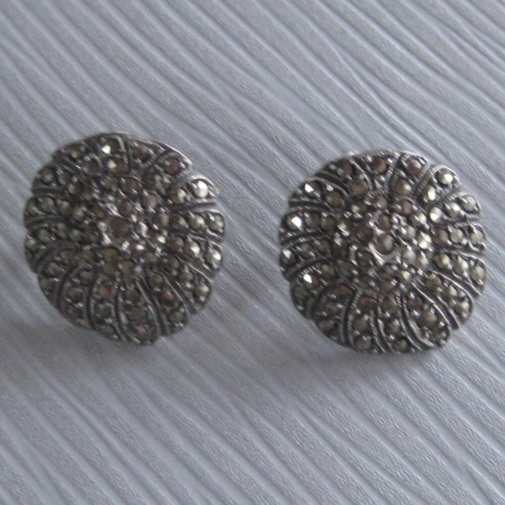 Vintage Sterling Silver Marcasite Post Earrings‎